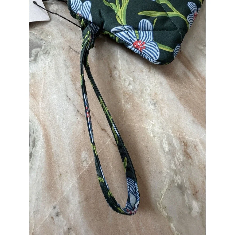 NWT Vera Bradley Ultralight Essential Zip Wristlet Everyday Preppy Cottagecore - Picture 3 of 8